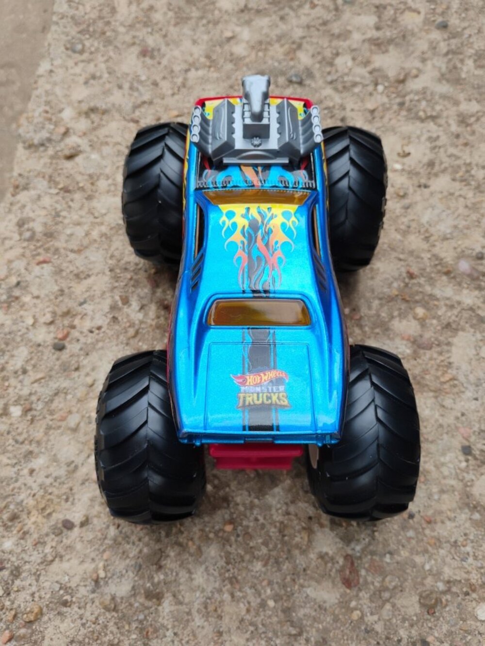 Giant Hot Wheel Off-Road On-Road GWL 14 Monster Truck Flames Die Cast Toy Care - Picture 8 of 14